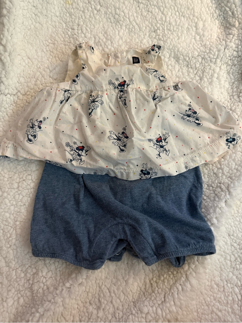 GAP Girls White Minnie Mouse Top with Blue Shorts